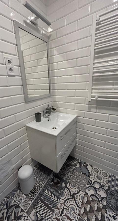 GabEnd’i Apartman Erlau Exterior foto